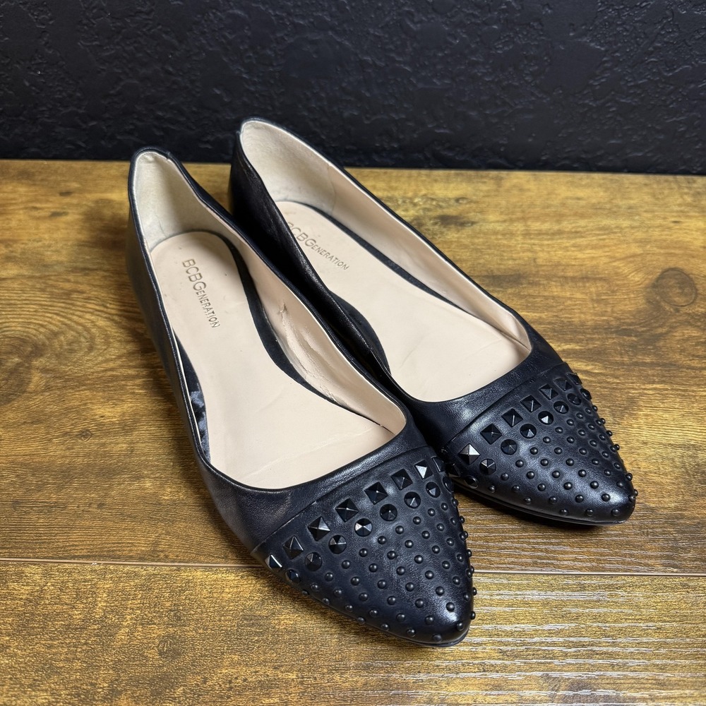 BCBGeneration Studded Pointed Toe Black Leather Flats‎ Womens 8.5 / 38.5